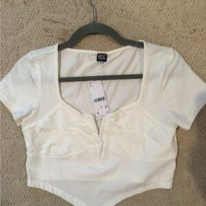 BDG White Crop top -NWT